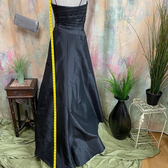 ๐Bill Levkoff Stunning Evening Gown w/ Train or Cascading, Prom - Wedding -Ball - Picture 6 of 16